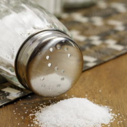 EFSA publiceert nieuwe referentie-innames voor zout